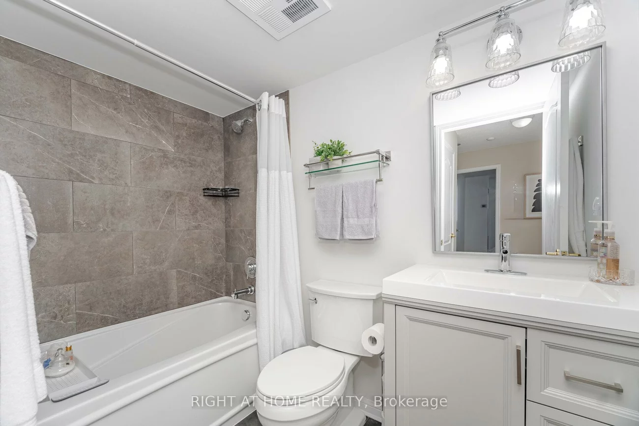 1140, Parkwest, Lakeview, Mississauga