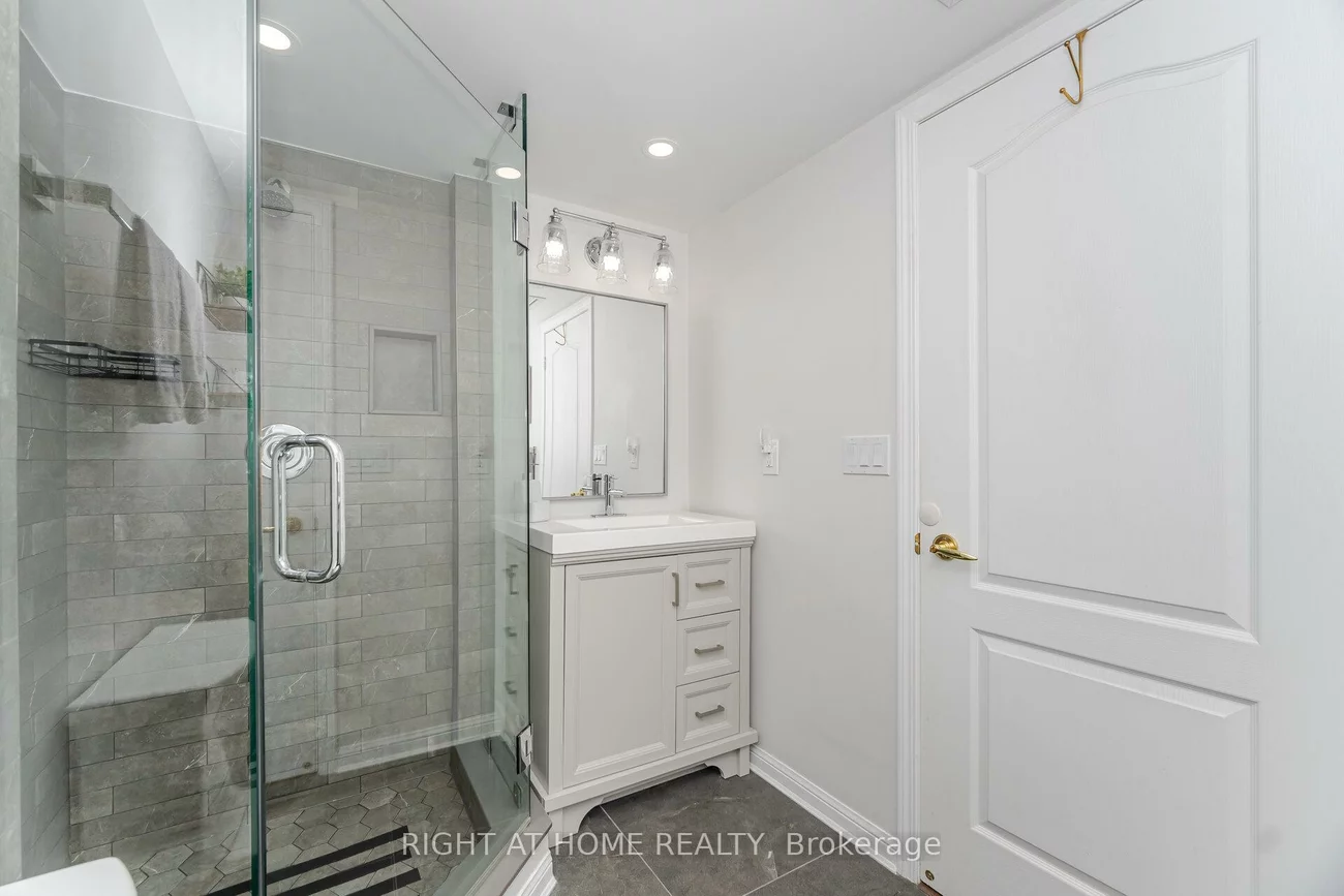 1140, Parkwest, Lakeview, Mississauga