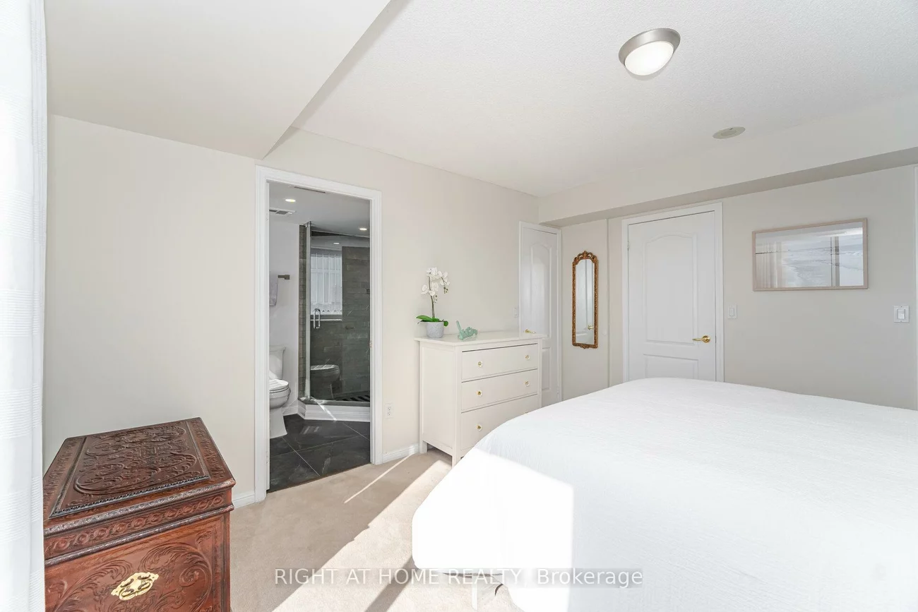 1140, Parkwest, Lakeview, Mississauga