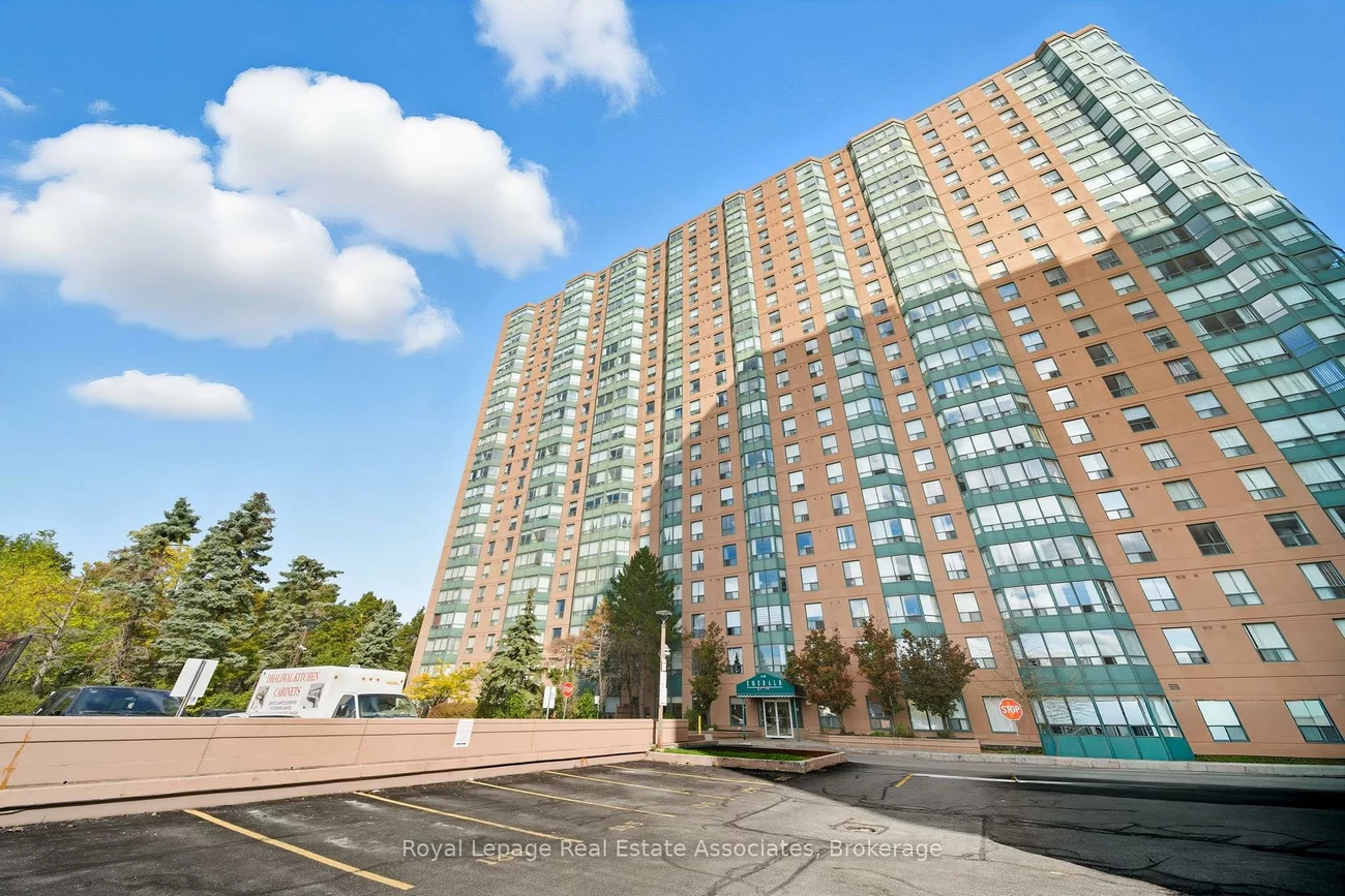 135, Hillcrest, Cooksville, Mississauga