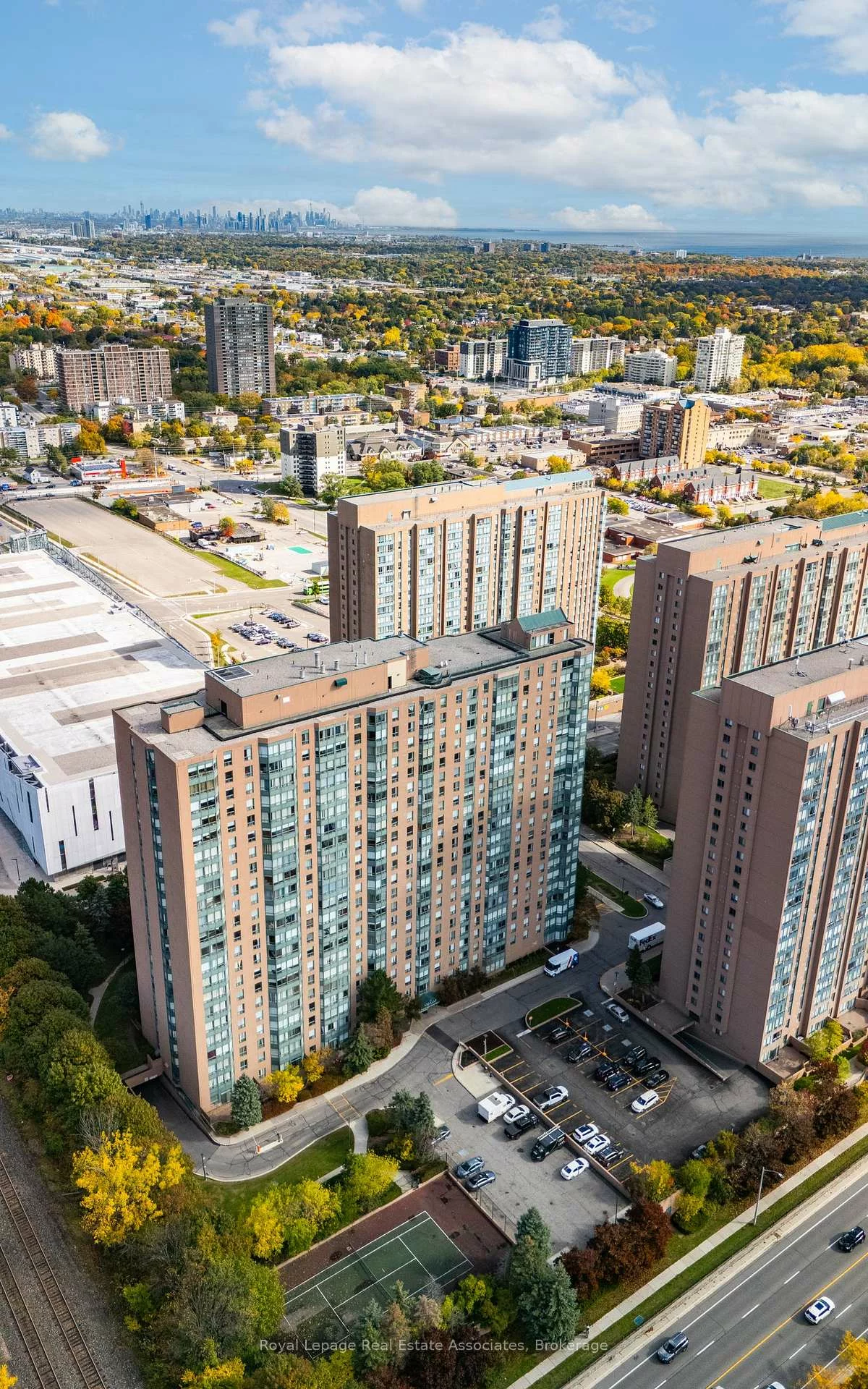 135, Hillcrest, Cooksville, Mississauga