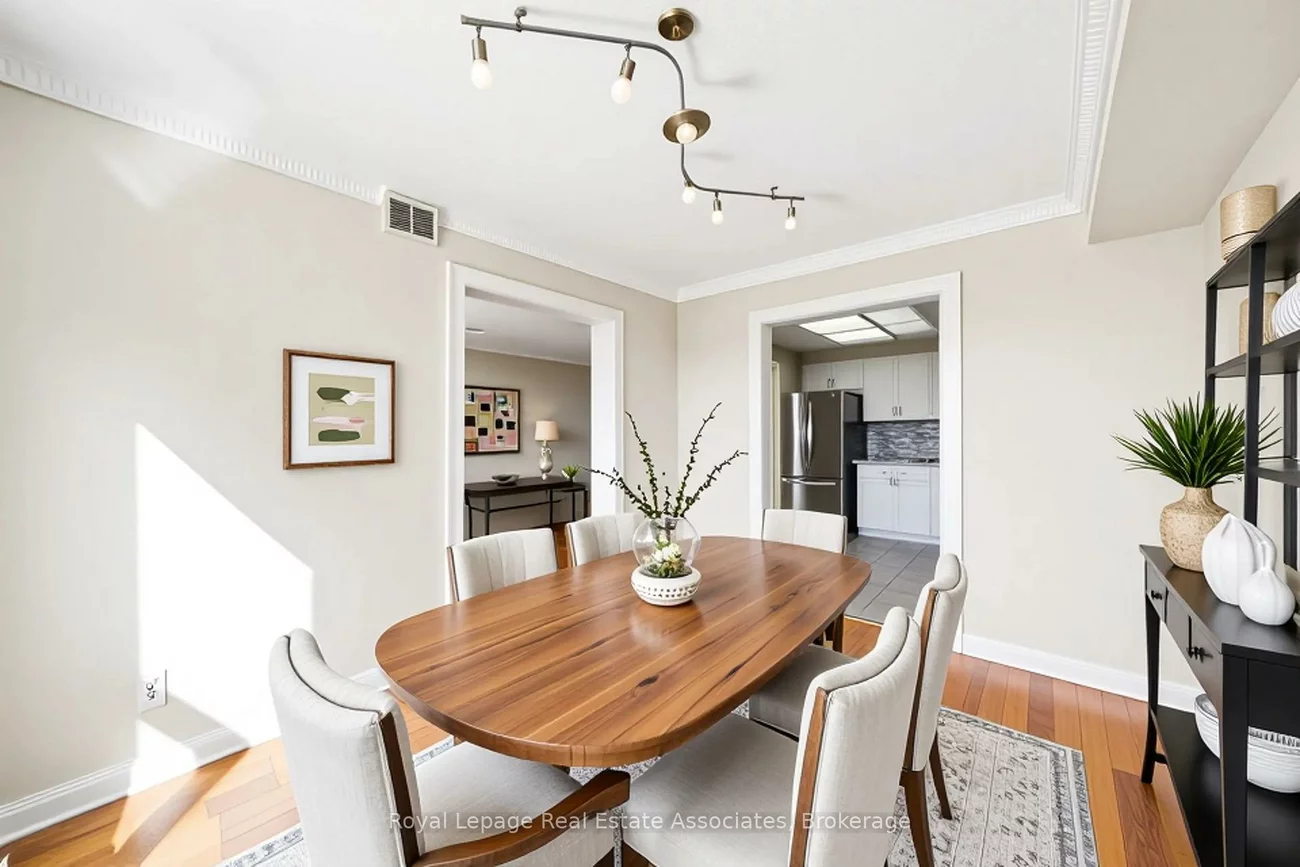 135, Hillcrest, Cooksville, Mississauga