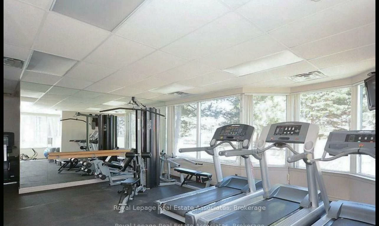 135, Hillcrest, Cooksville, Mississauga