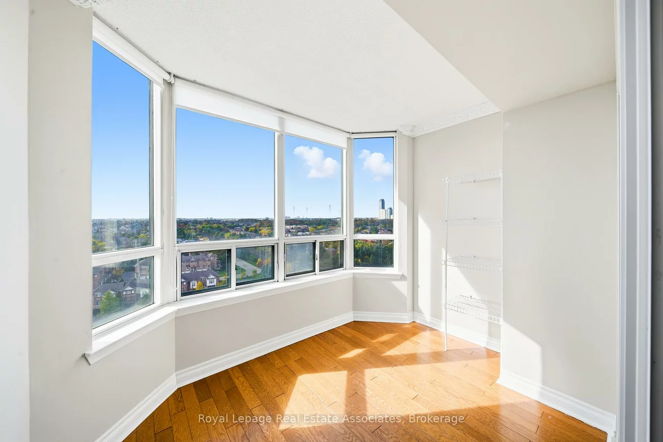 135, Hillcrest, Cooksville, Mississauga