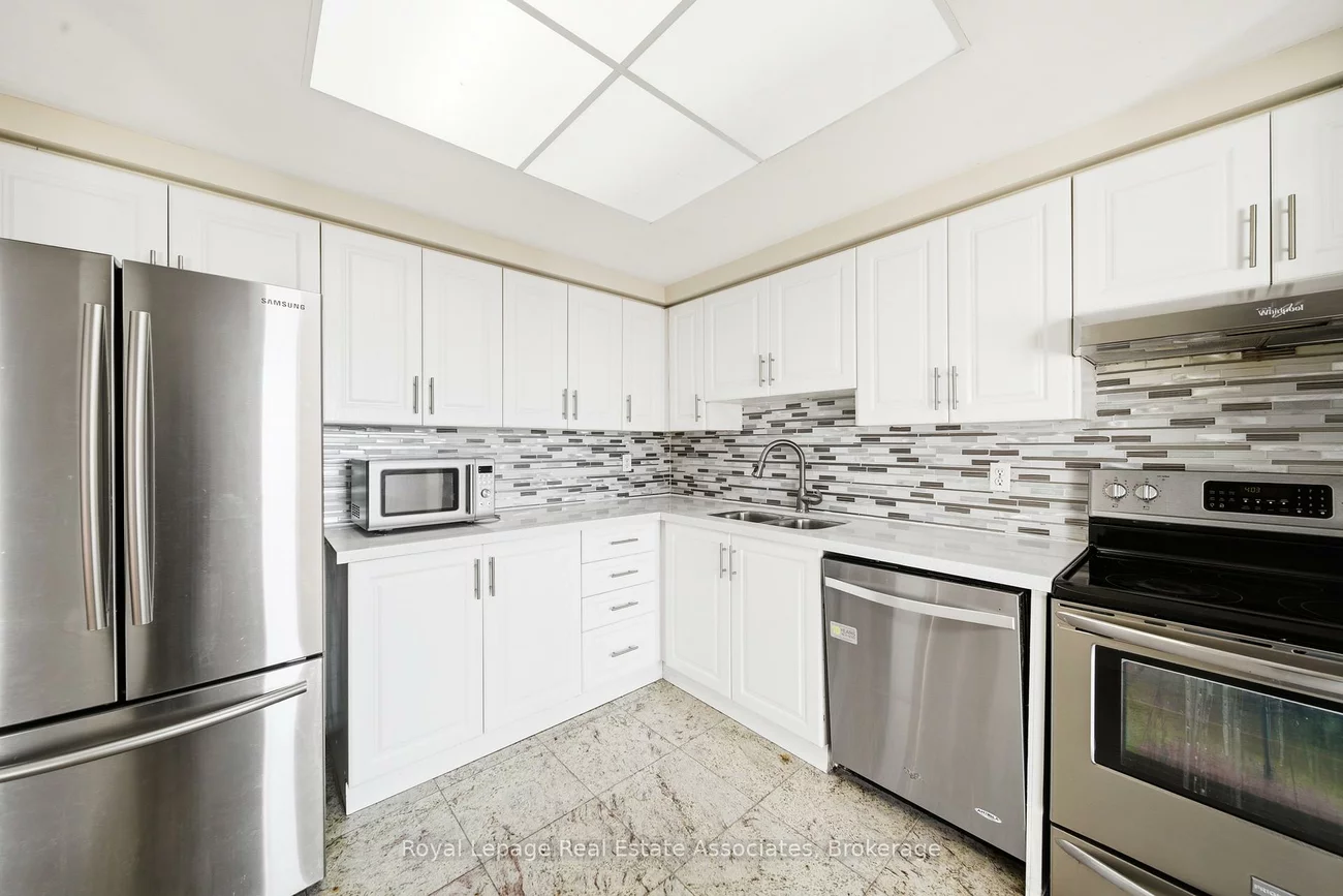 135, Hillcrest, Cooksville, Mississauga