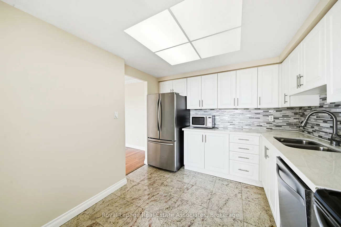 135, Hillcrest, Cooksville, Mississauga