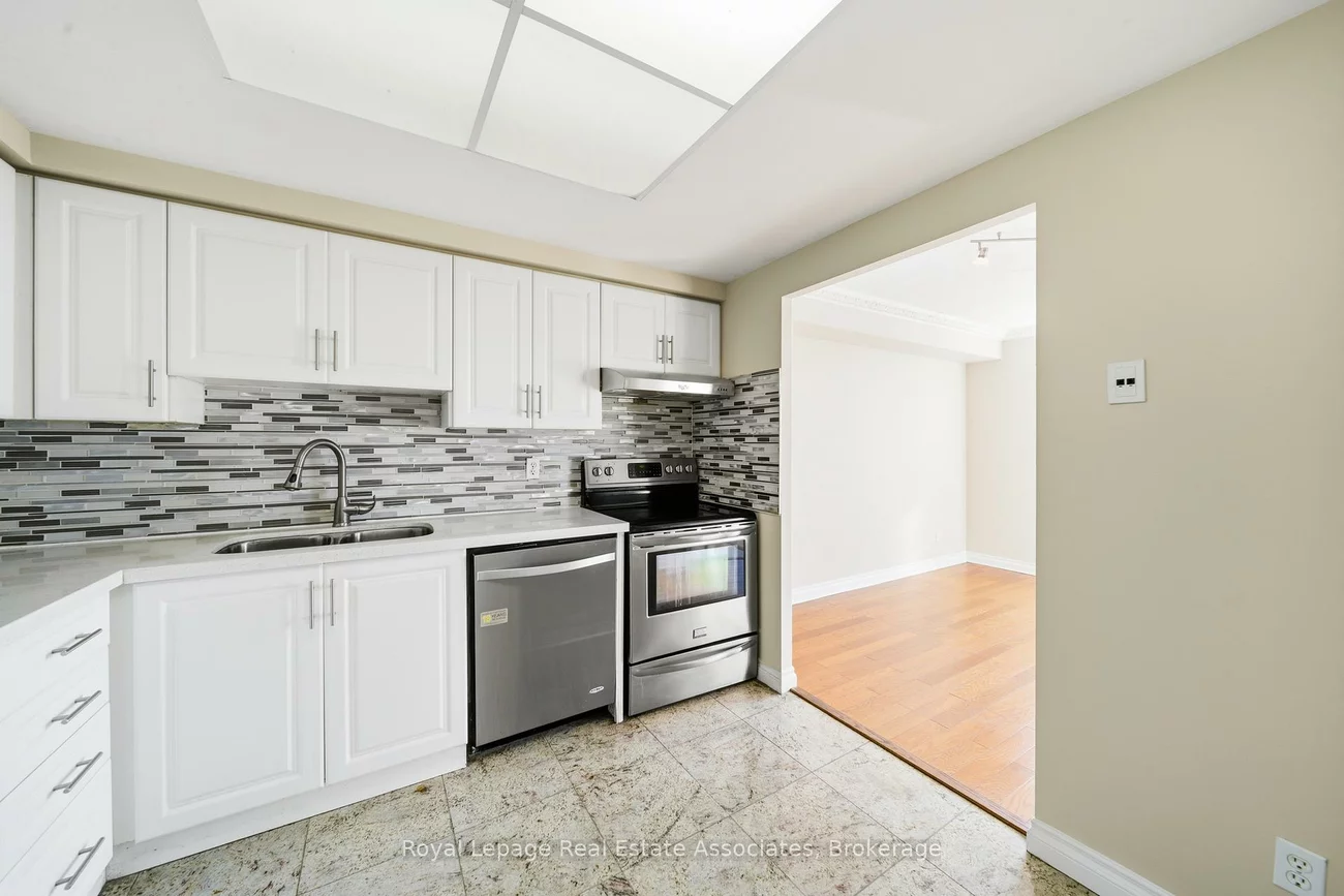 135, Hillcrest, Cooksville, Mississauga