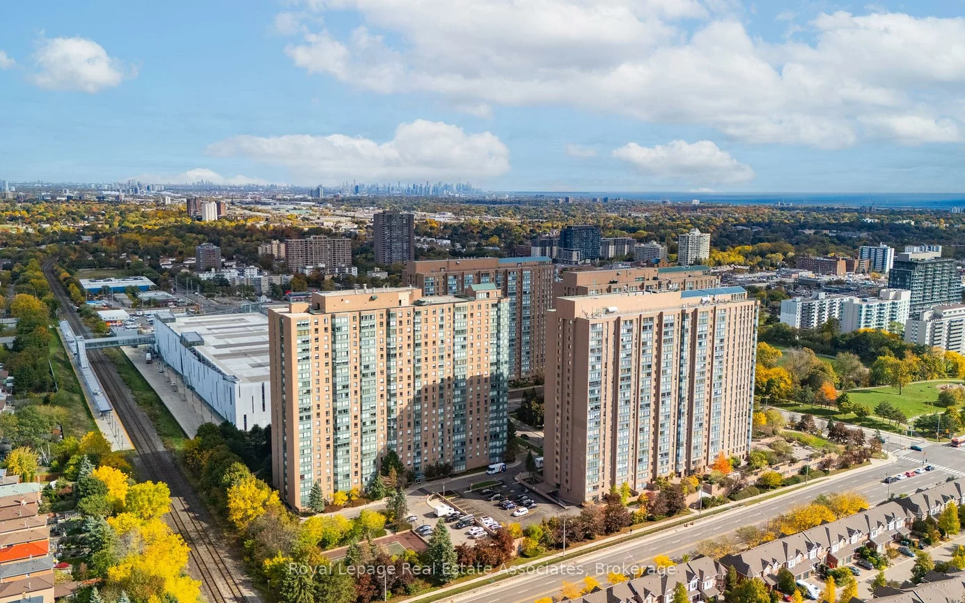 135, Hillcrest, Cooksville, Mississauga