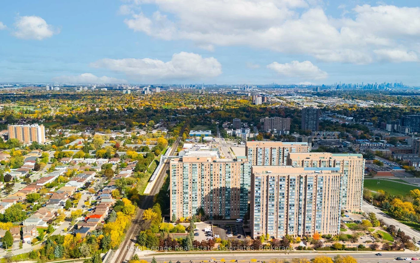 135, Hillcrest, Cooksville, Mississauga