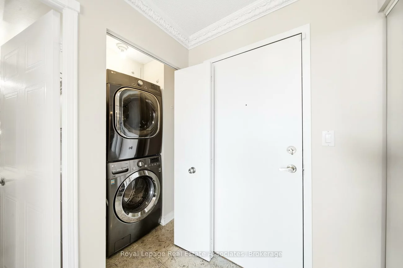 135, Hillcrest, Cooksville, Mississauga