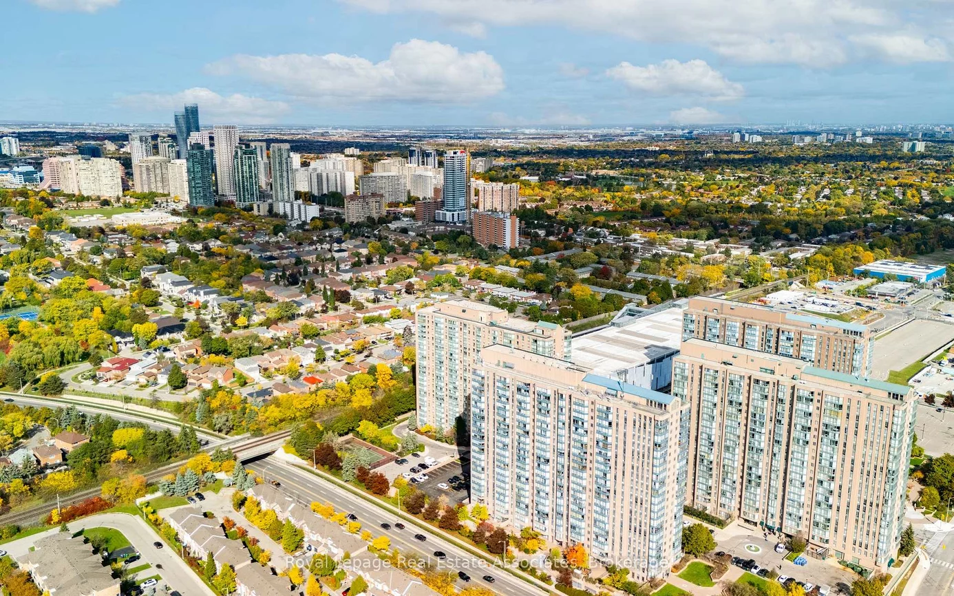 135, Hillcrest, Cooksville, Mississauga