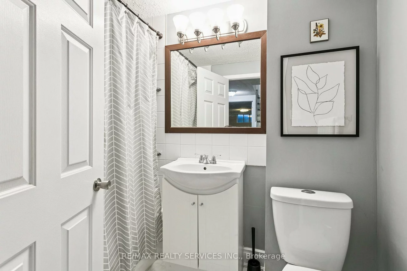 3395, Cliff, Mississauga Valleys, Mississauga