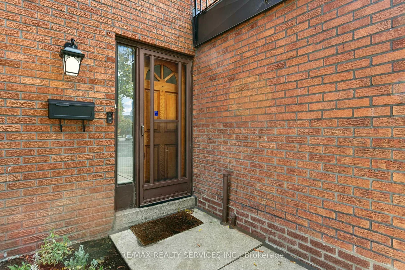 3395, Cliff, Mississauga Valleys, Mississauga