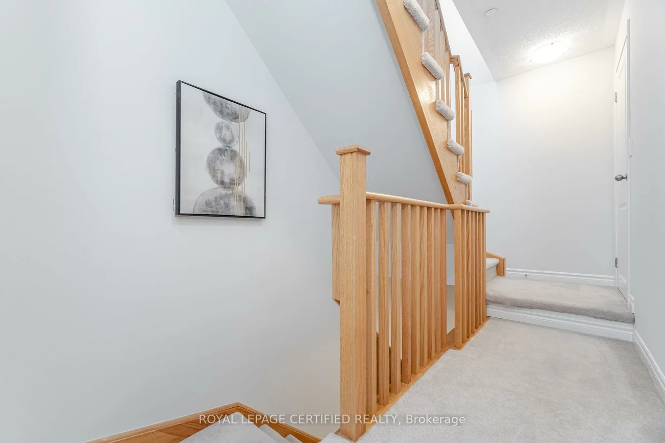 1150, Stroud, Clarkson, Mississauga