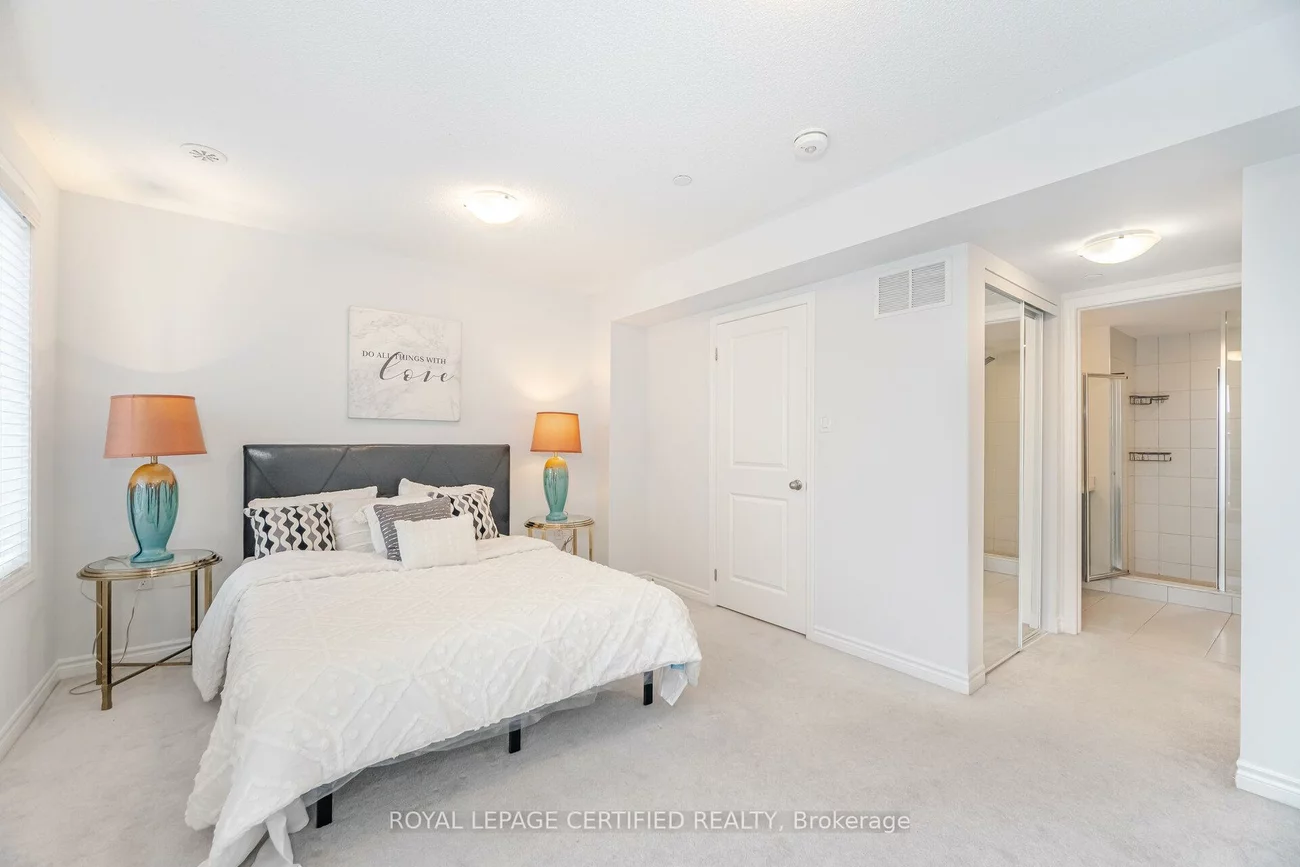 1150, Stroud, Clarkson, Mississauga