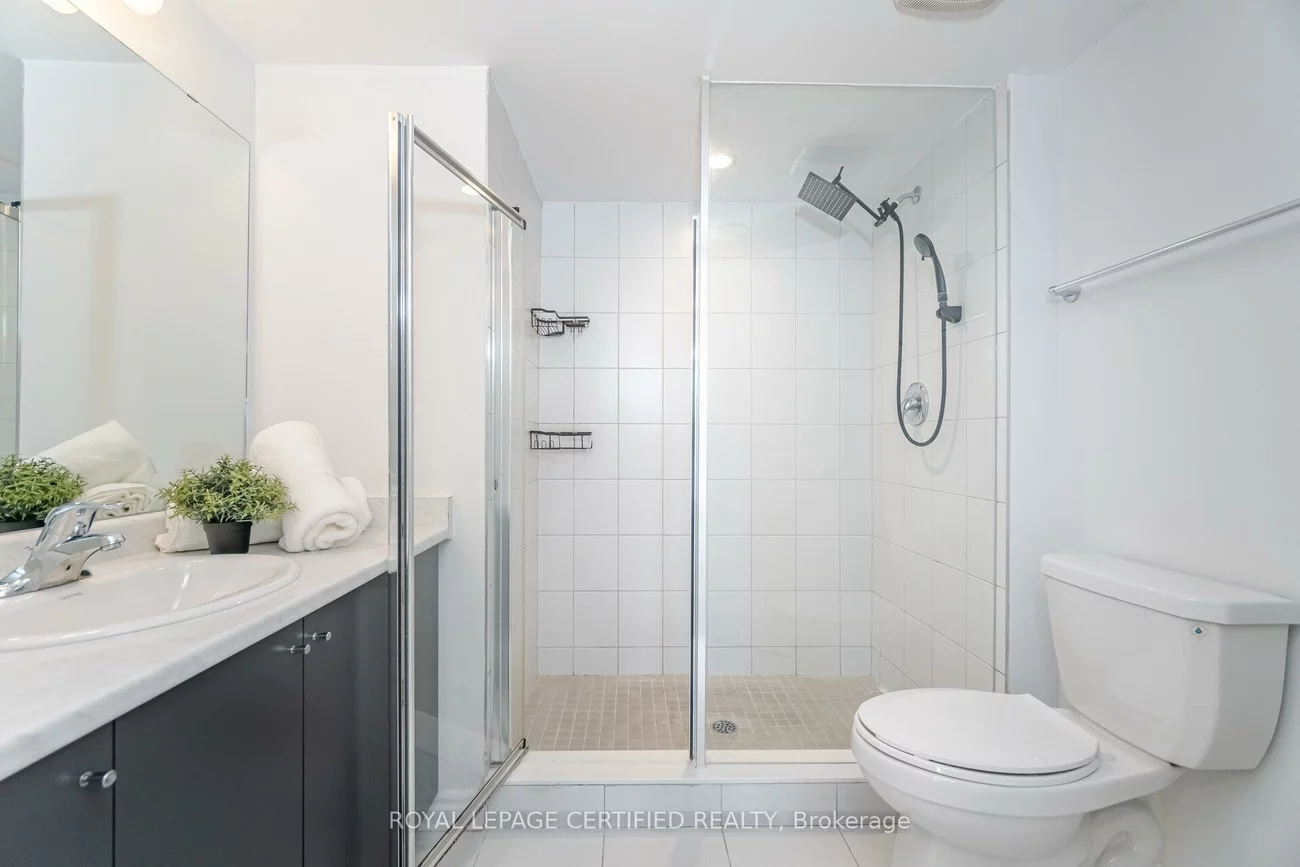 1150, Stroud, Clarkson, Mississauga