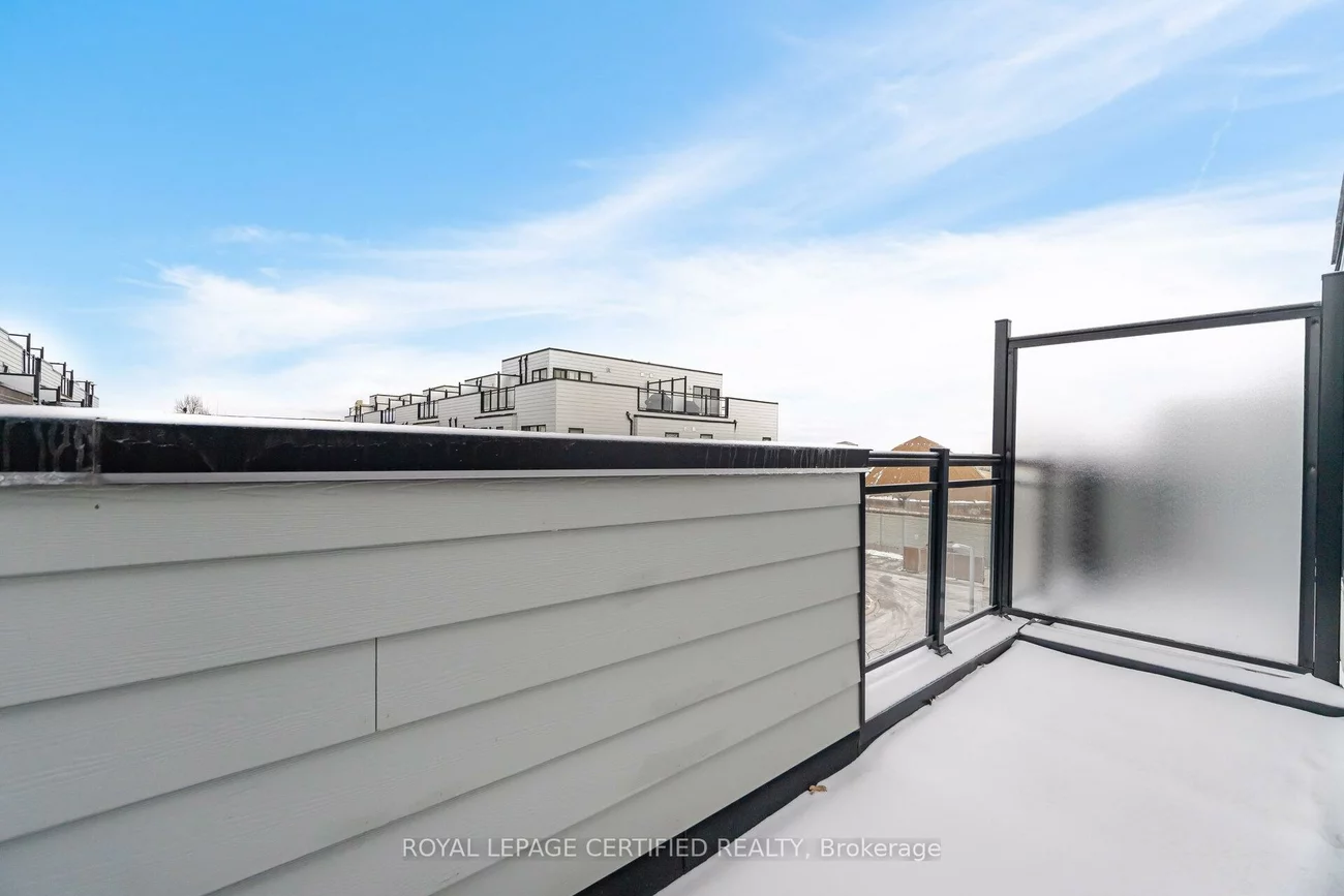 1150, Stroud, Clarkson, Mississauga