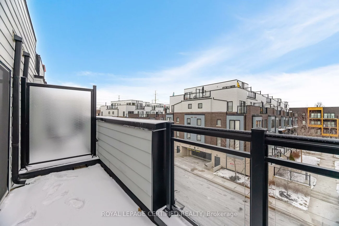 1150, Stroud, Clarkson, Mississauga