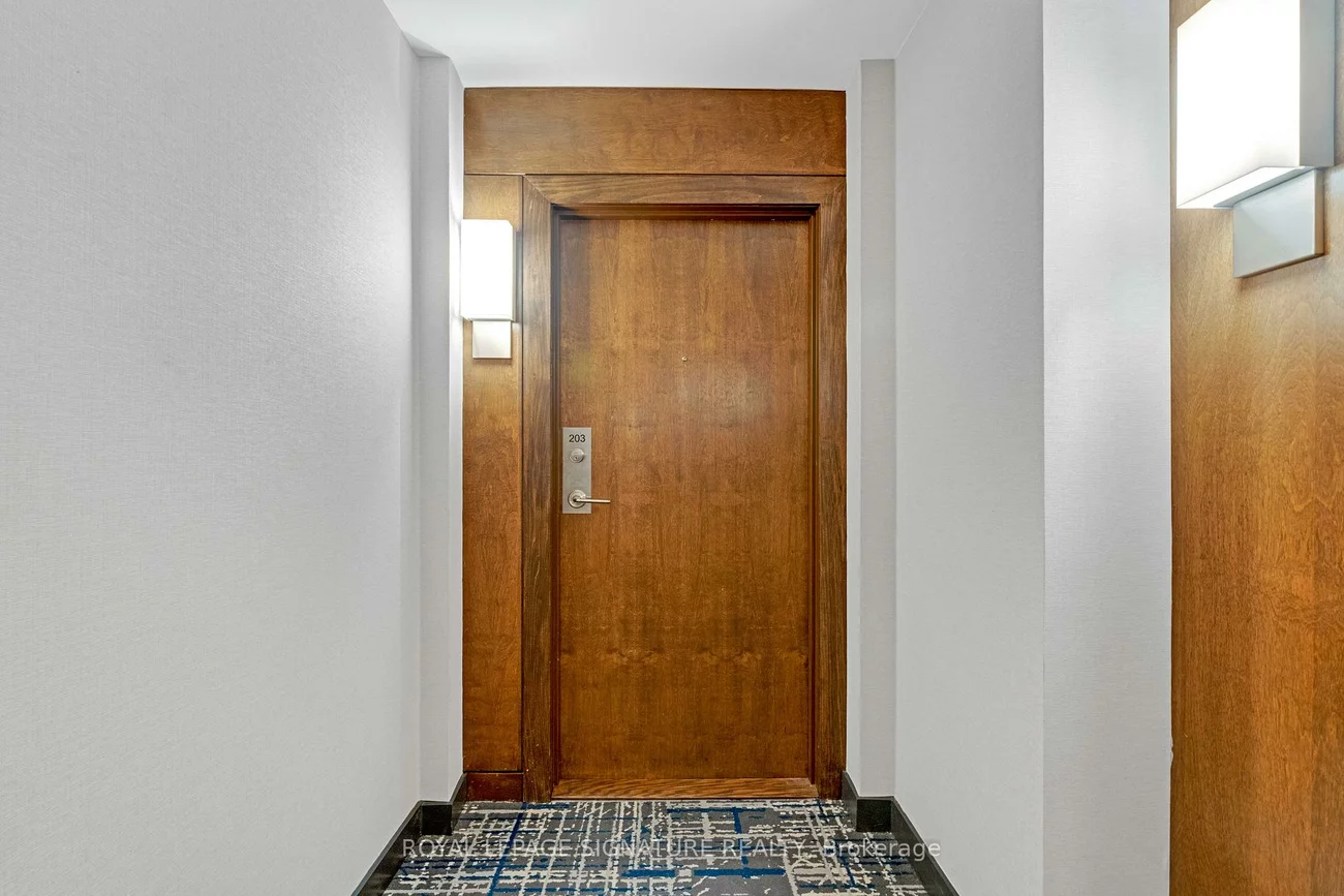 1, Hurontario, Port Credit, Mississauga