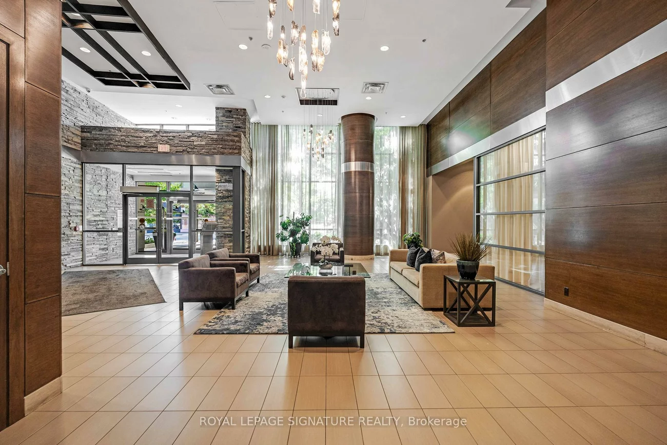 1, Hurontario, Port Credit, Mississauga