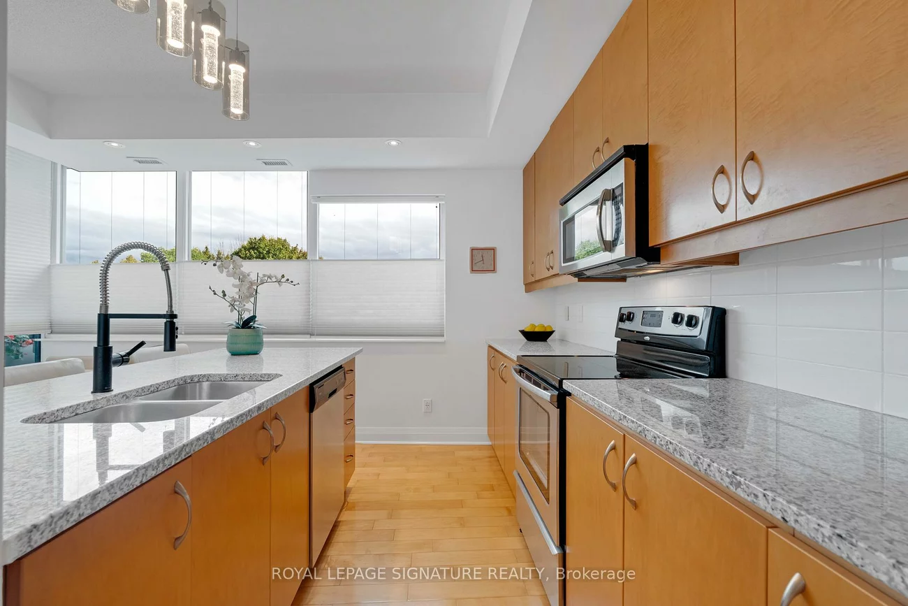 1, Hurontario, Port Credit, Mississauga