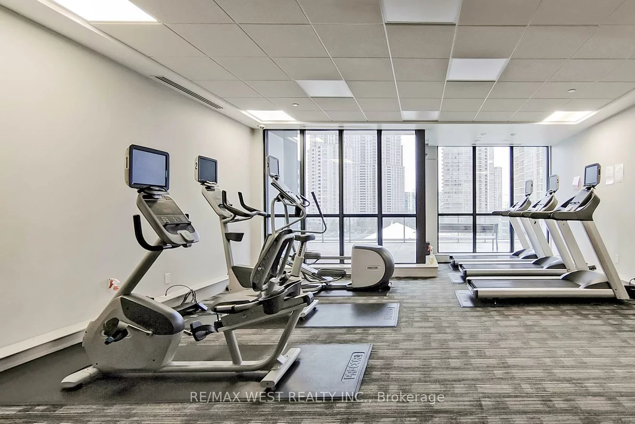 75, Eglinton, Hurontario, Mississauga