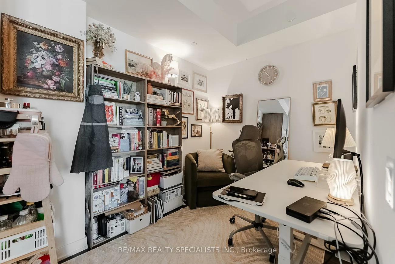 220, Missinnihe, Port Credit, Mississauga