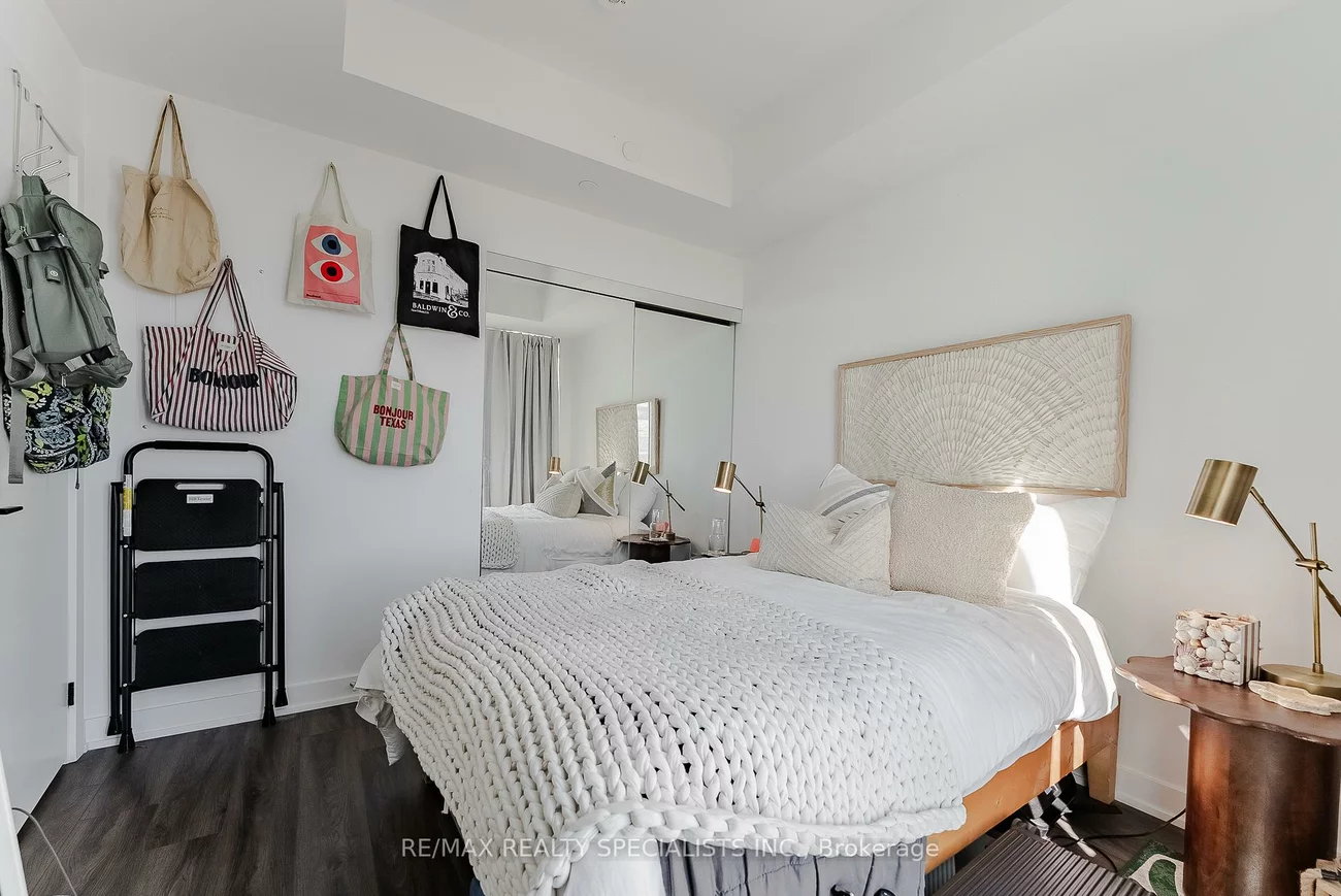 220, Missinnihe, Port Credit, Mississauga