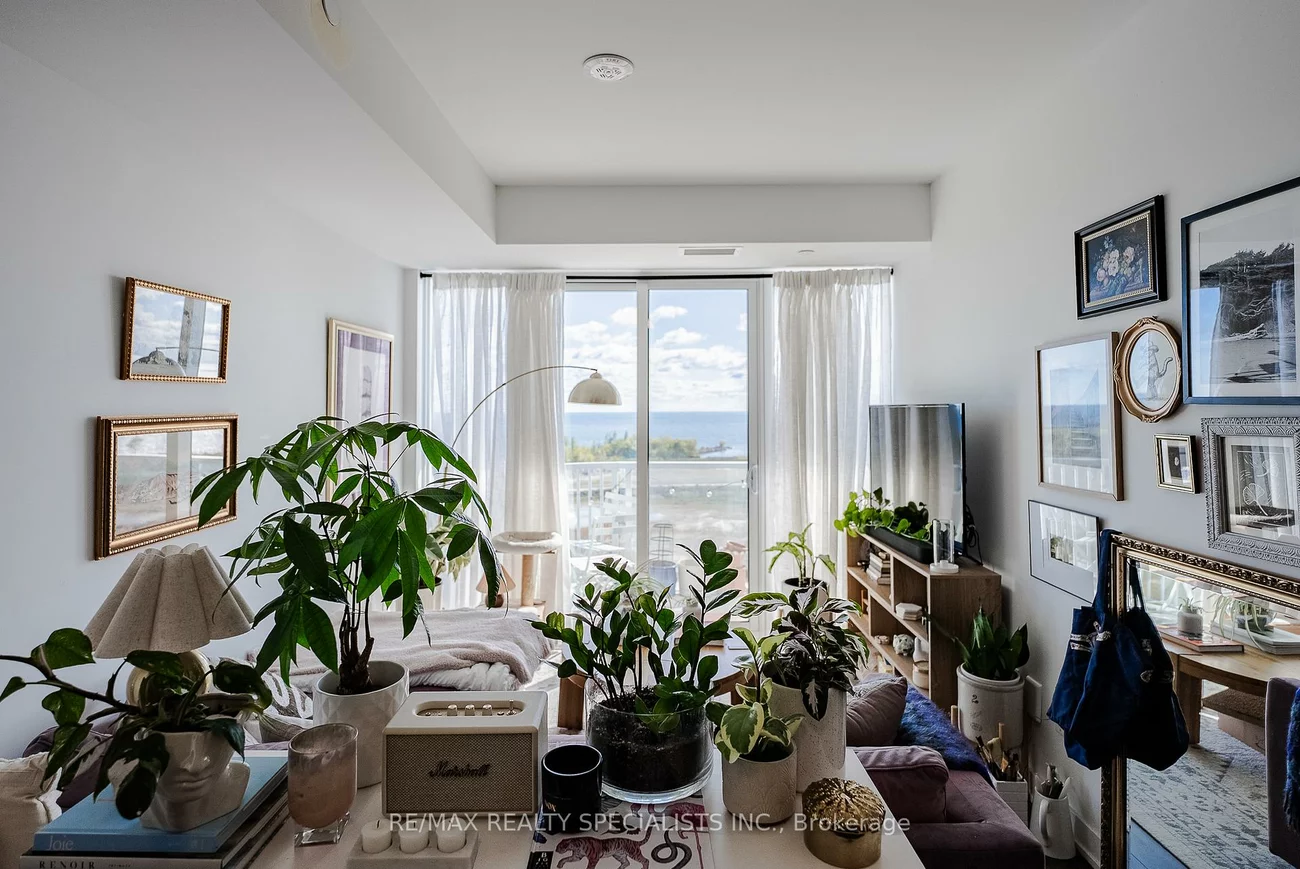 220, Missinnihe, Port Credit, Mississauga