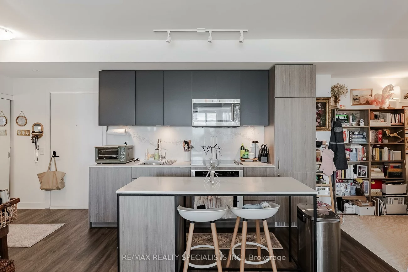 220, Missinnihe, Port Credit, Mississauga