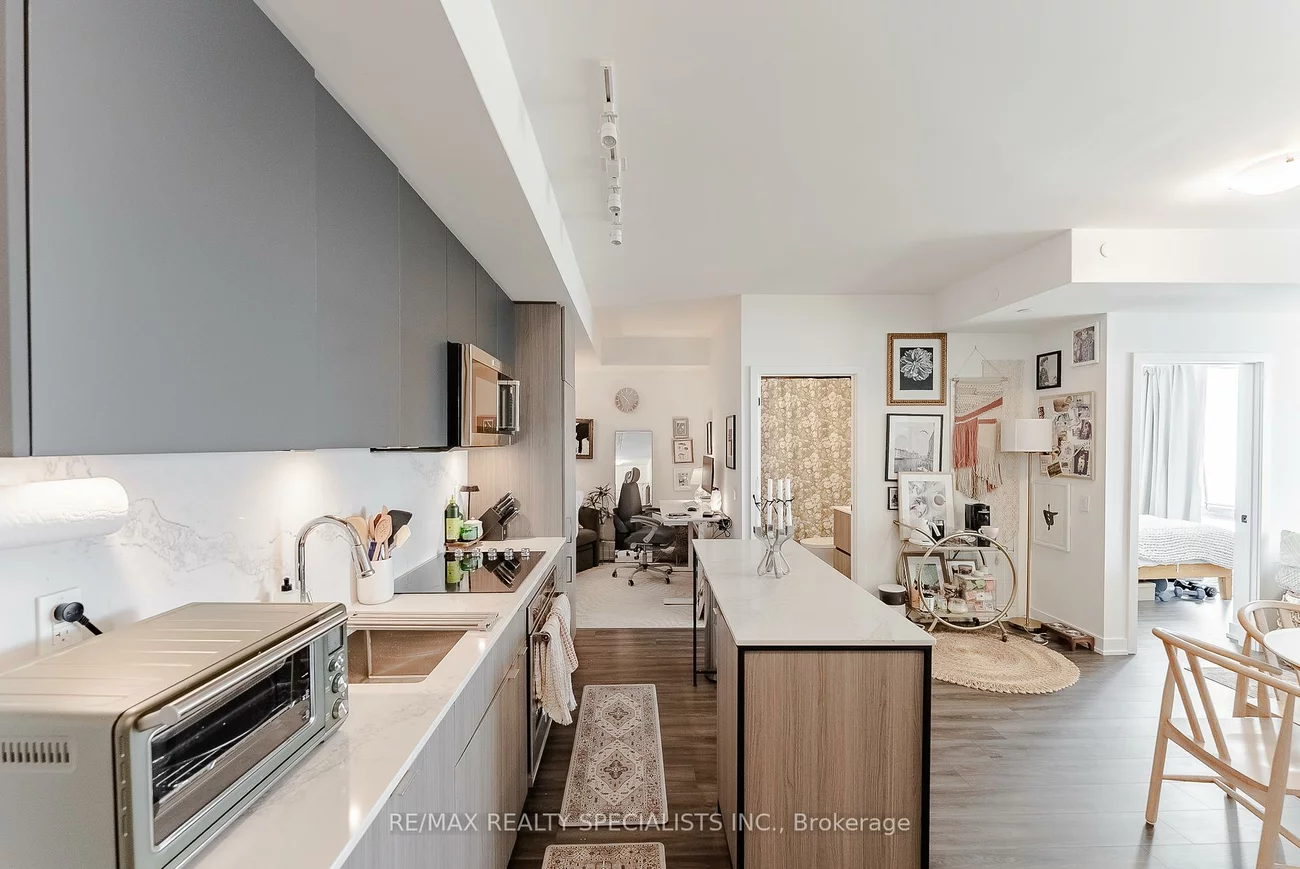 220, Missinnihe, Port Credit, Mississauga