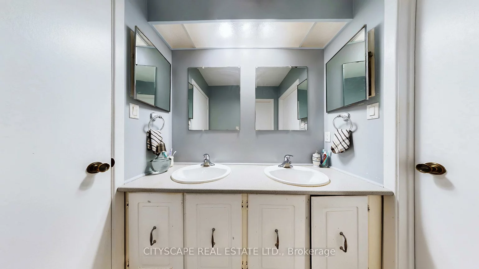 2701, Aquitaine, Meadowvale, Mississauga