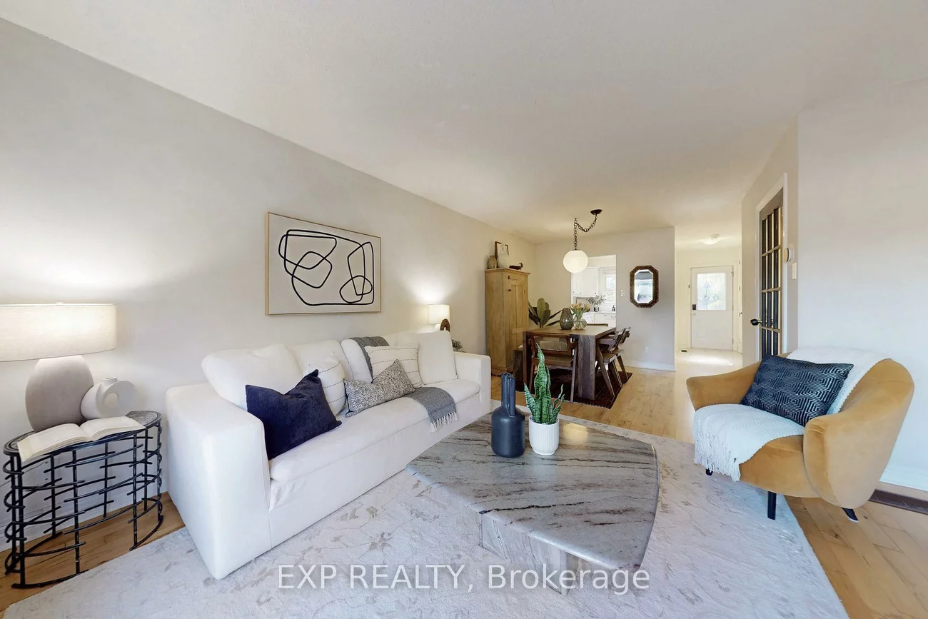 6699, Falconer, Streetsville, Mississauga