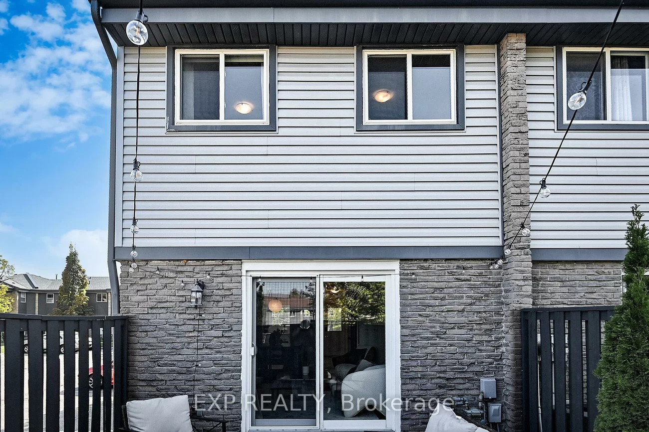 6699, Falconer, Streetsville, Mississauga