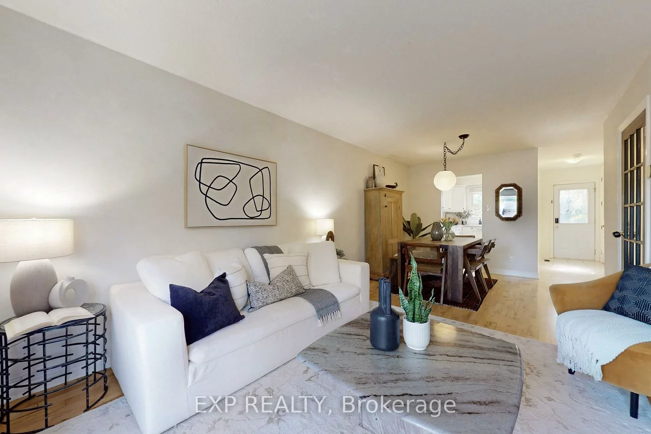 6699, Falconer, Streetsville, Mississauga