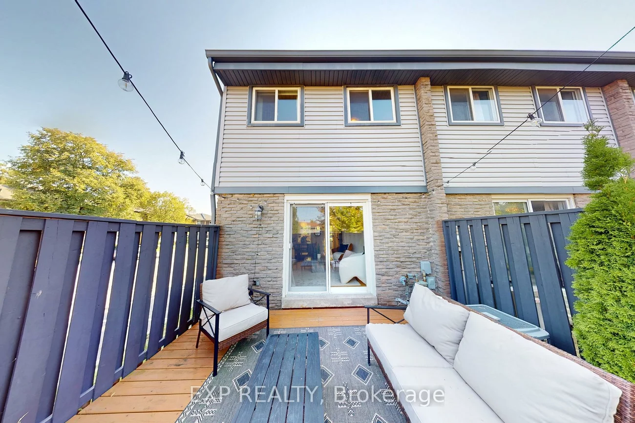 6699, Falconer, Streetsville, Mississauga