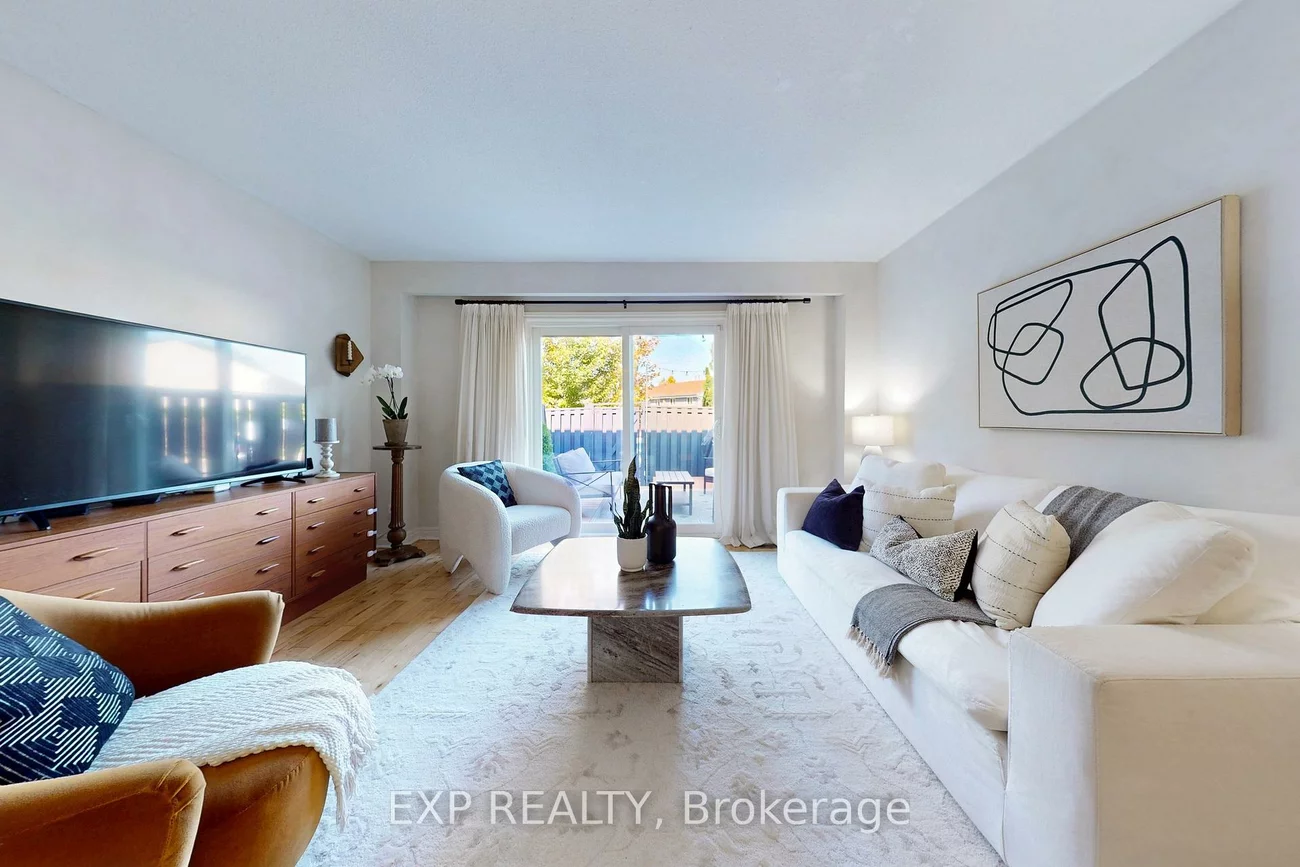 6699, Falconer, Streetsville, Mississauga