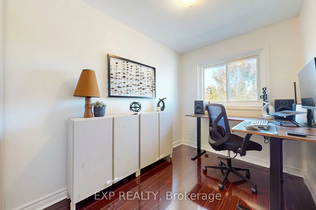 6699, Falconer, Streetsville, Mississauga