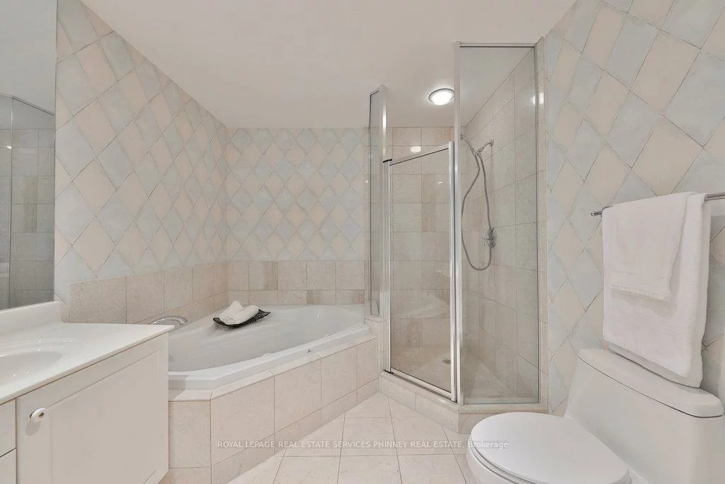 1900, The Collegeway, Erin Mills, Mississauga