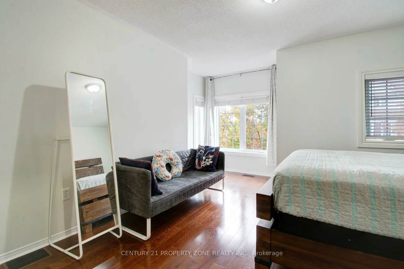 1575, South Parade, East Credit, Mississauga