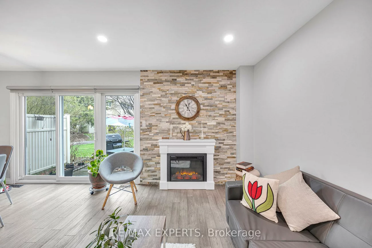 2676, Folkway, Erin Mills, Mississauga