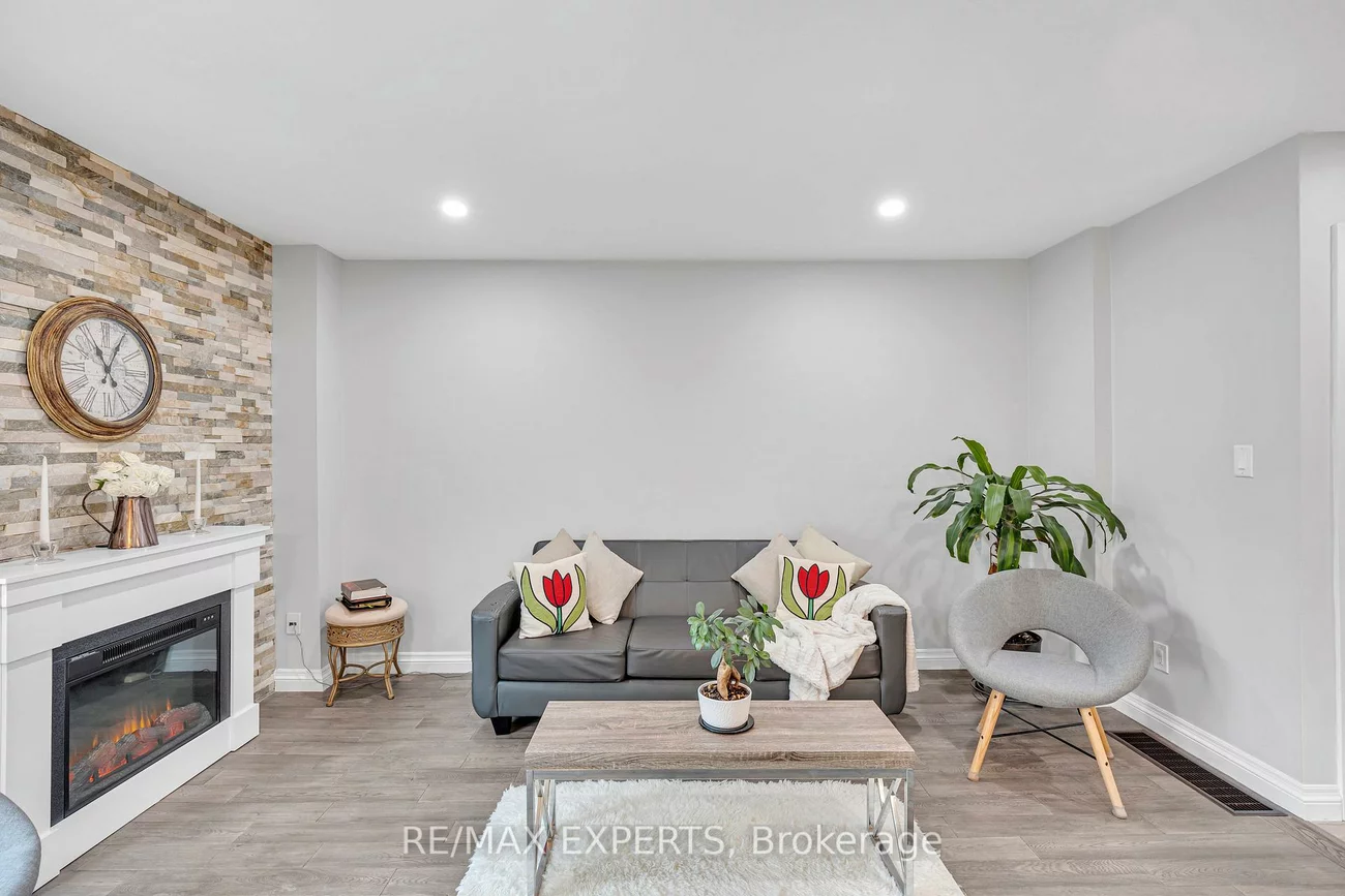 2676, Folkway, Erin Mills, Mississauga