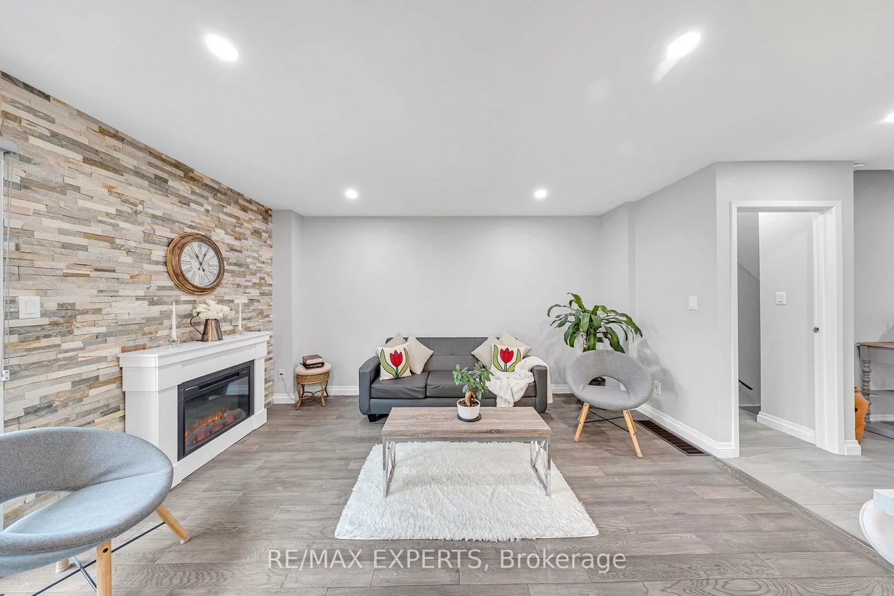 2676, Folkway, Erin Mills, Mississauga