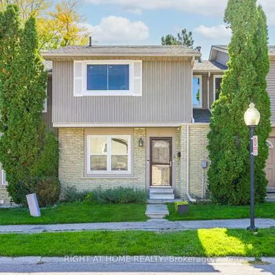 120, Falconer, Streetsville, Mississauga