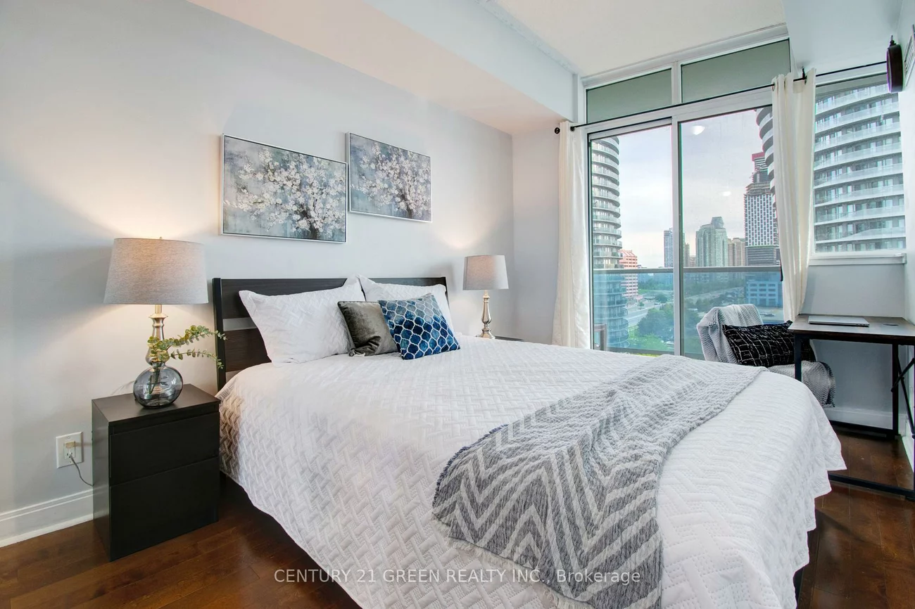 80, Absolute, City Centre, Mississauga