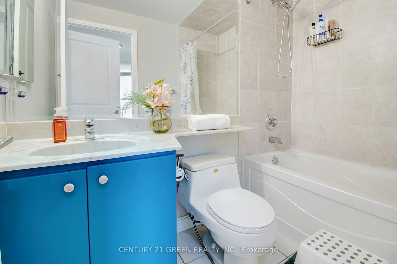 80, Absolute, City Centre, Mississauga