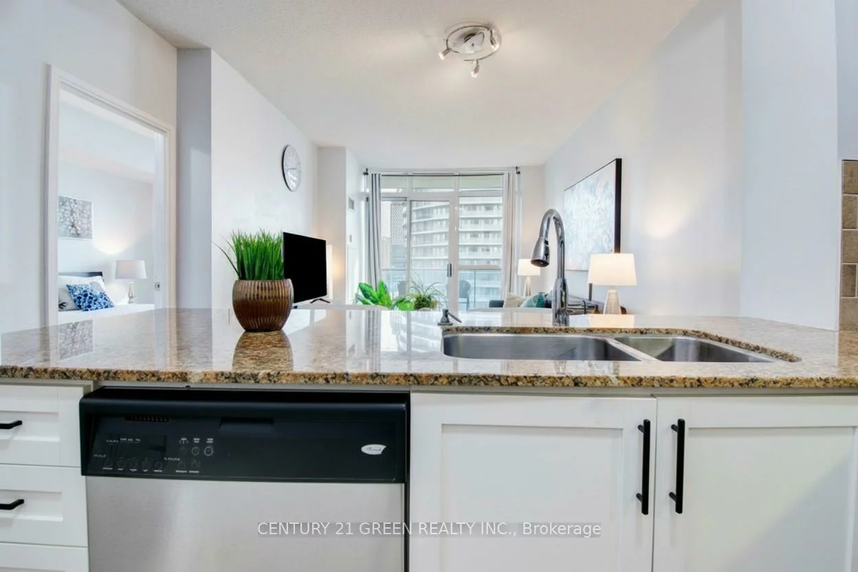 80, Absolute, City Centre, Mississauga