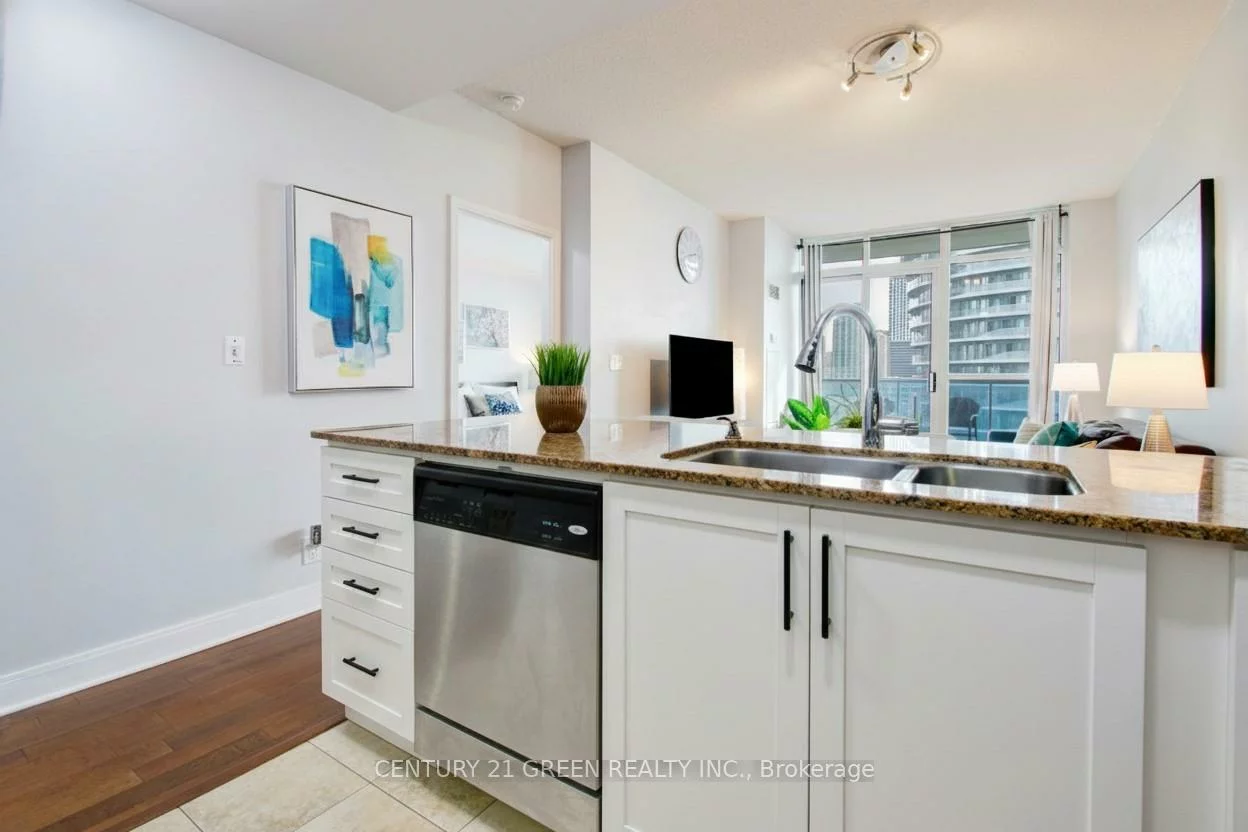 80, Absolute, City Centre, Mississauga