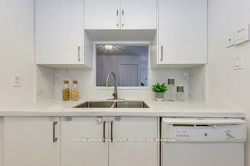 265, Enfield, City Centre, Mississauga