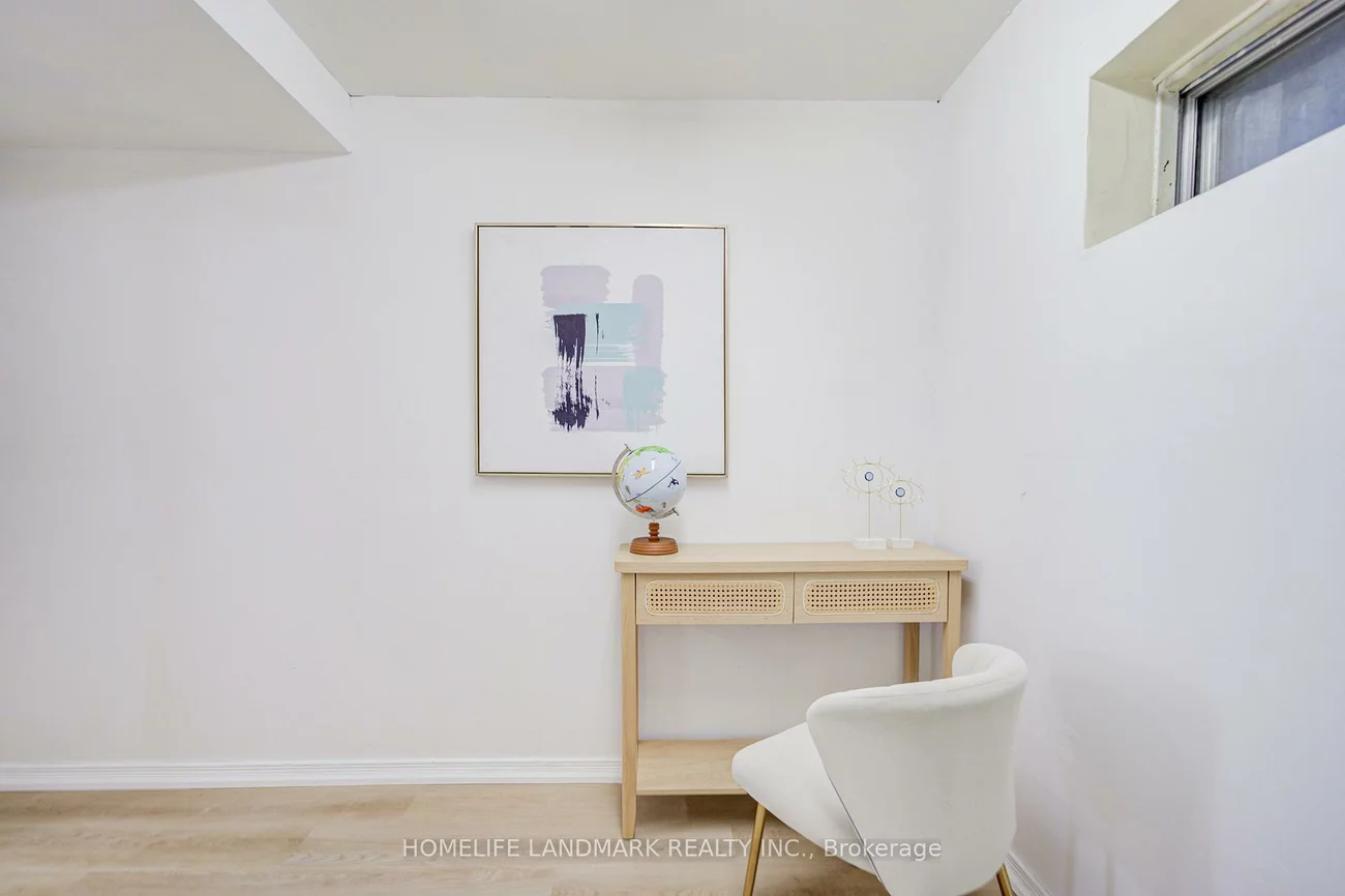 1050, Bristol, East Credit, Mississauga